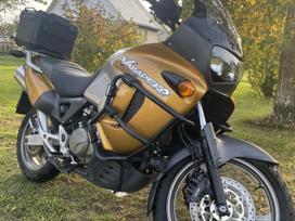 Honda XL (Varadero) 1000cc, enduro / adventure