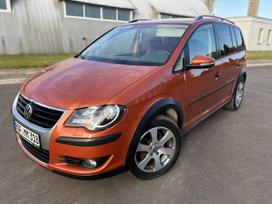 Volkswagen Cross Touran, 1.4 l., vienatūris