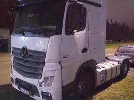 Mercedes-Benz Actros, 2 guļamvietas