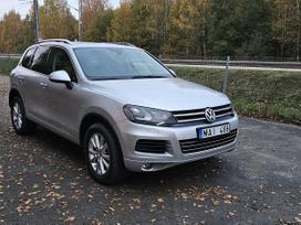 Volkswagen Touareg, 3.0 l., visurgājējs / krosovers