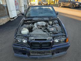 BMW 318 Bmw e36 cabrio 318i 85kw dalimis 200k km ridos puikiai veik