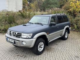 Nissan Patrol, 3.0 l., off-road / crossover