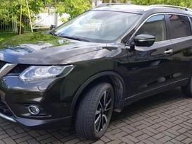 Nissan X-Trail, 1.6 l., off-road / crossover
