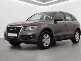 Audi Q5, 2.0 l., Внедорожник / Кроссовер