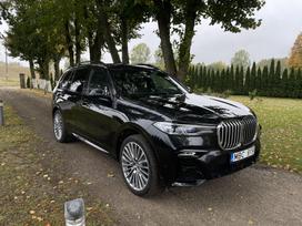 BMW X7, 3.0 l., visureigis / krosoveris