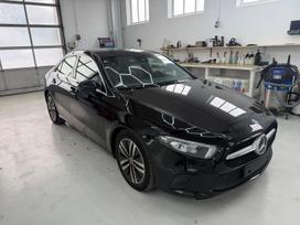 Mercedes-Benz A200, 2.0 l., Седан