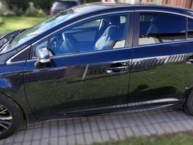 Toyota Avensis, 1.8 l., sedanas