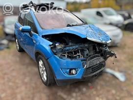 Ford Kuga по частям. Spalvos kodas 8cpcwwa turime daug įvairių markių auto