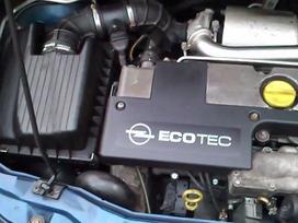 Opel Zafira Variklis ir viskas kas aplink ji
