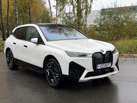 BMW iX, 112 kWh, visurgājējs / krosovers