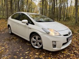 Toyota Prius, 1.8 l., saloon / sedan