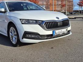 Skoda Octavia, 1.5 l., saloon / sedan