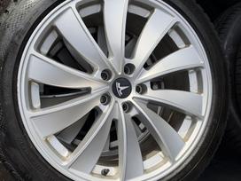 TESLA Model Y, light alloy, R19