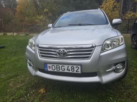 Toyota RAV4, 2.2 l., off-road / crossover