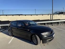 BMW 118, 2.0 l., hečbekas