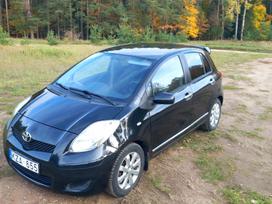 Toyota Yaris, 1.3 l., hatchback