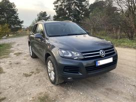 Volkswagen Touareg, 3.0 l., off-road / crossover