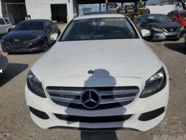 Mercedes-benz C300 dalimis. Greičių dėžės