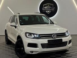 Volkswagen Touareg, 3.0 l., off-road / crossover
