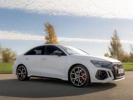 Audi RS 3, 2.5 l., sedanas