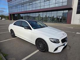 Mercedes-Benz E200, 2.0 l., saloon / sedan
