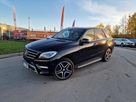 Mercedes-Benz ML350, 3.0 l., off-road / crossover