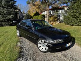 BMW 323, 2.5 l., saloon / sedan
