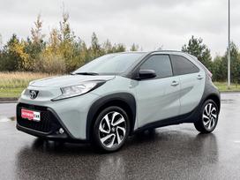 Toyota Aygo X, 1.0 l., Внедорожник / Кроссовер