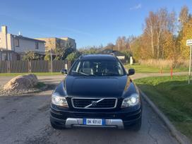 Volvo XC90, 2.4 l., off-road / crossover