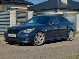 BMW 520, 2.0 l., saloon / sedan