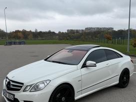 Mercedes-Benz E350, 3.0 l., kupė (coupe)