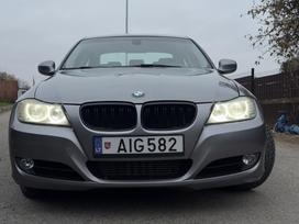 BMW 318, 2.0 l., saloon / sedan