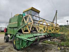 John Deere 965, combine harvesters