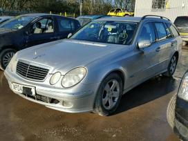 Mercedes-Benz E320