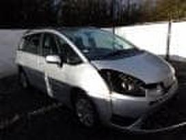 Citroen C4 Picasso dalimis. Turime ivairiu prancuzisku automobiliu modeliu ivairiu v