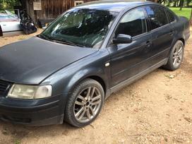 Volkswagen Passat Turiu 2 0 benz ir 1 8t 85kw dyz