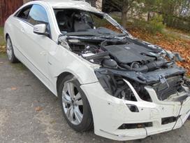 Mercedes-Benz E klasė rezerves daļās. Rida 105 000 km motor kod 651 911
