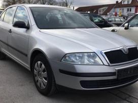 Skoda Octavia dalimis