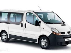 Renault Trafic rezerves daļās. Daug ardomu busu pilnas variklis su greiciu