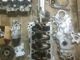Toyota Yaris детали двигателя