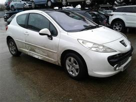 Peugeot 207 dalimis. Turime ivairiu prancuzisku automobiliu modeliu ivairiu v