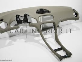 Mercedes-Benz SL klasė salono detalės