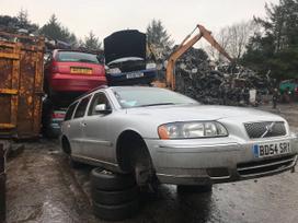 Volvo V70 for parts