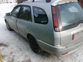 Toyota Corolla по частям. Universalas hečbekas liftbekas mėlyna balta s