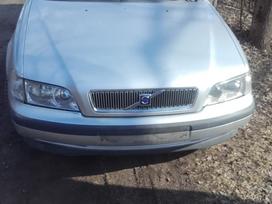 Volvo V40 for parts
