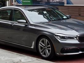 BMW 750 for parts. Bmw g12 750ldx lietotas rezerves daļas ļoti labā stāvo