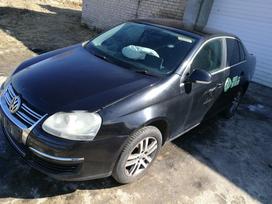 Volkswagen Jetta Turimas šio automobilio detalių kainas ir nuotraukas galite pam