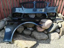 BMW M5 Priekinis kapotas sparnai bamperis vand kond interkoler radia