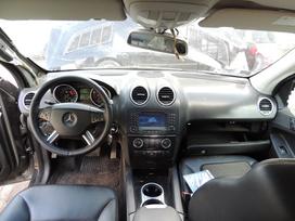 Mercedes-Benz ML320