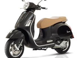 Piaggio Vespa, scooters / mopeds